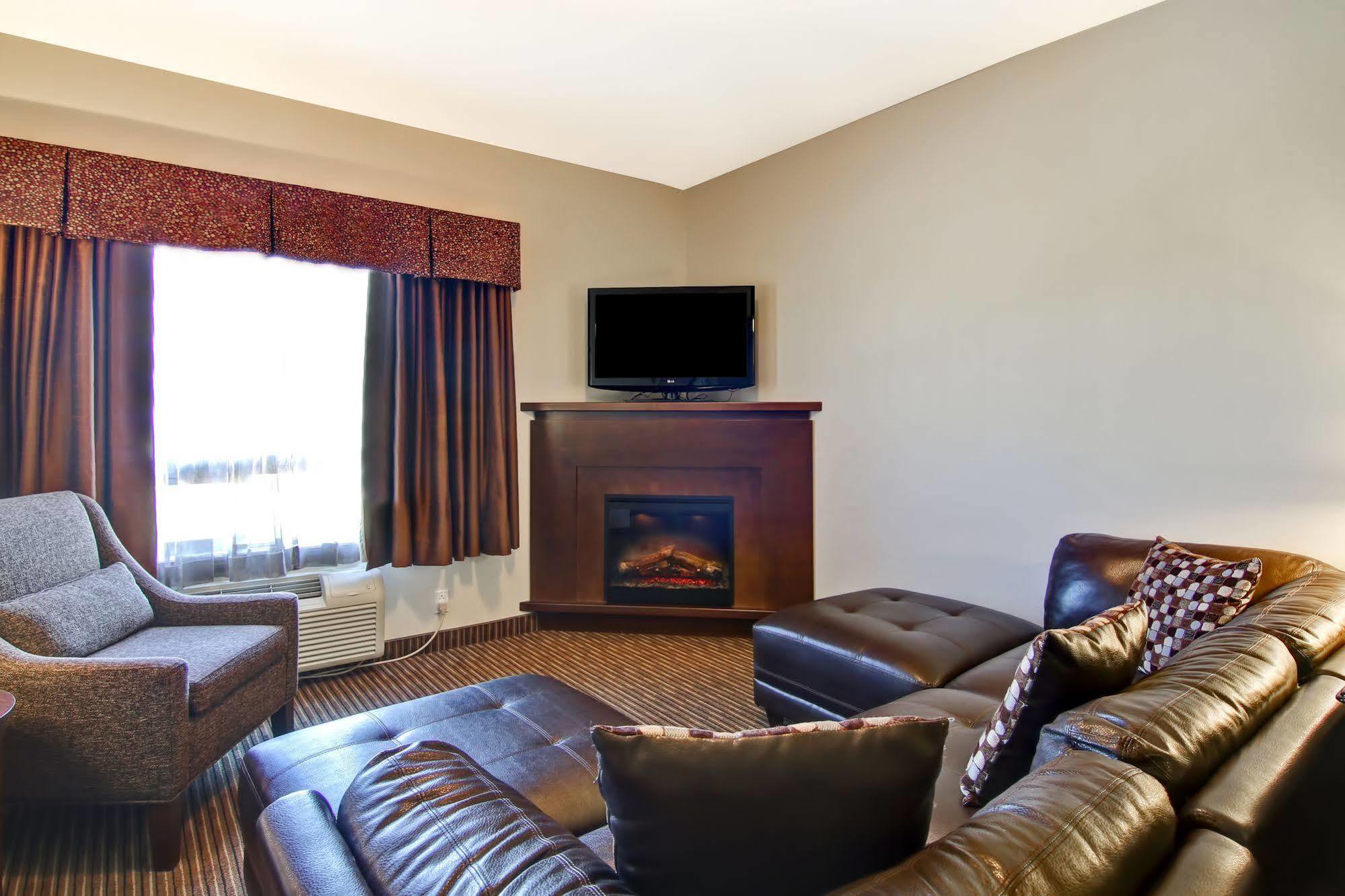 Canalta Hotel Tisdale Luaran gambar